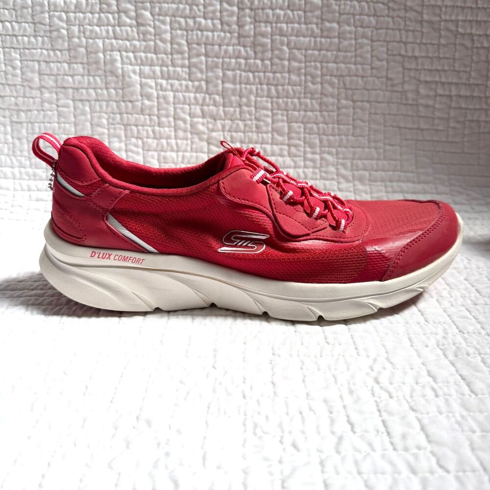 Skechers Relaxed Fit D'Lux Comfort Bliss Galore Red Women's Size 9